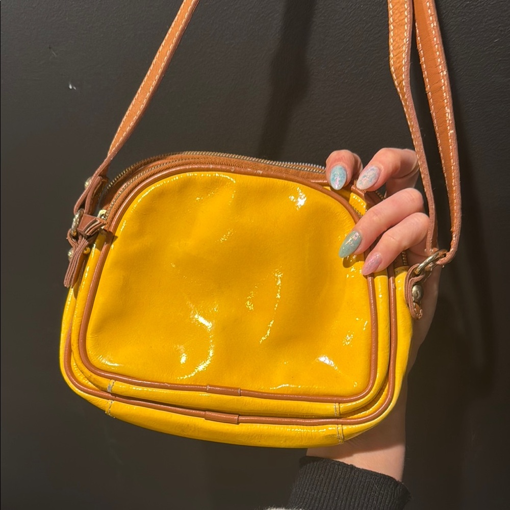 Valentina Yellow Leather Crossbody Bag - Picture 5 of 5
